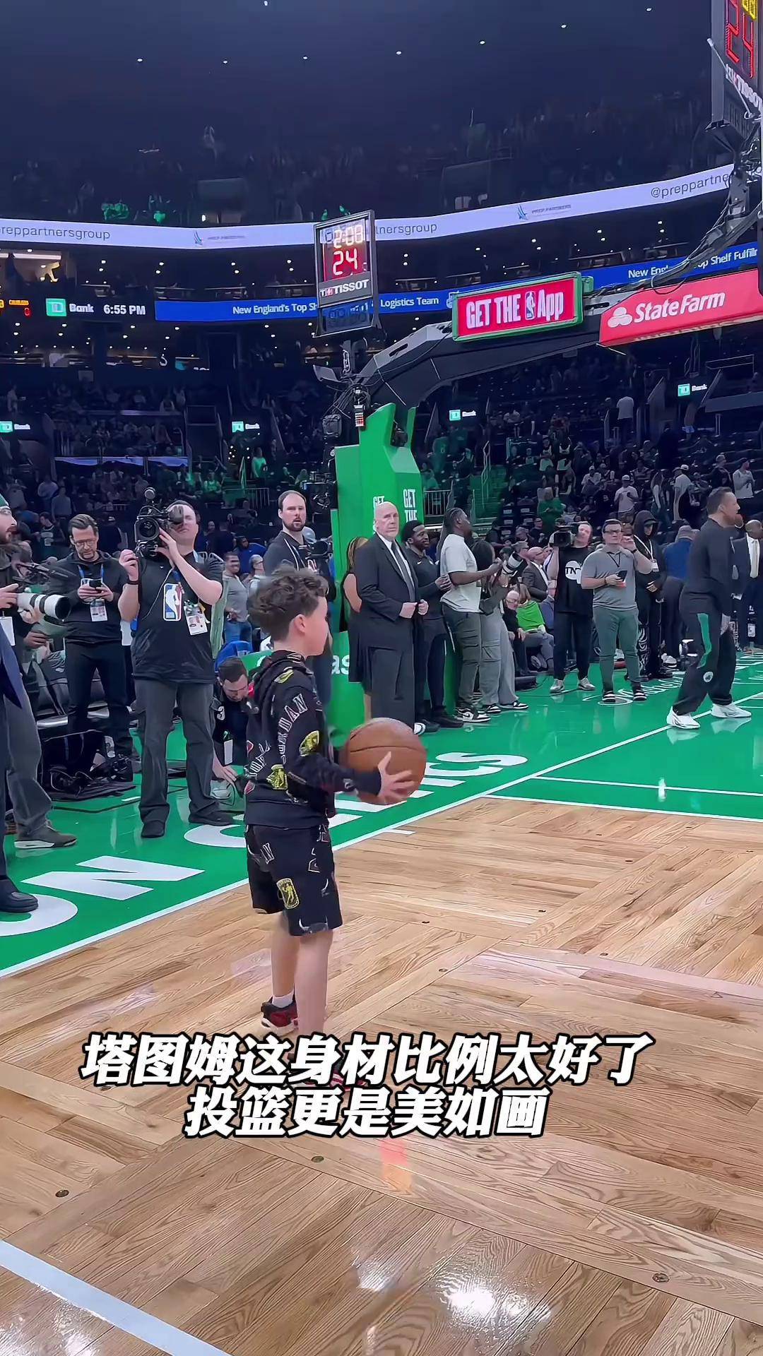 塔图姆在比赛中受伤退赛，恒大主帅表示担忧